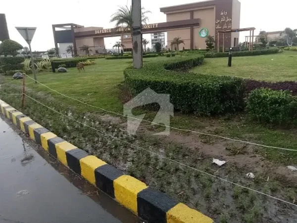 1 Kanal Residential Plot for sale in Sector E, DHA Gujranwala — photo 4